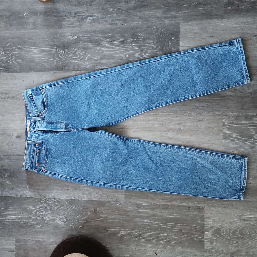 NWOT Levis Wedgie Straight Jeans